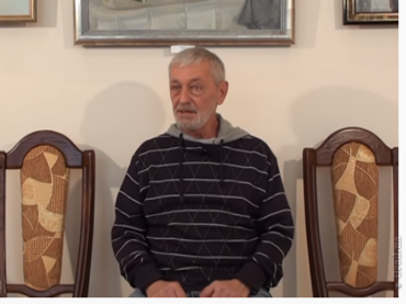 Его знают в лицо и узнают по голосу